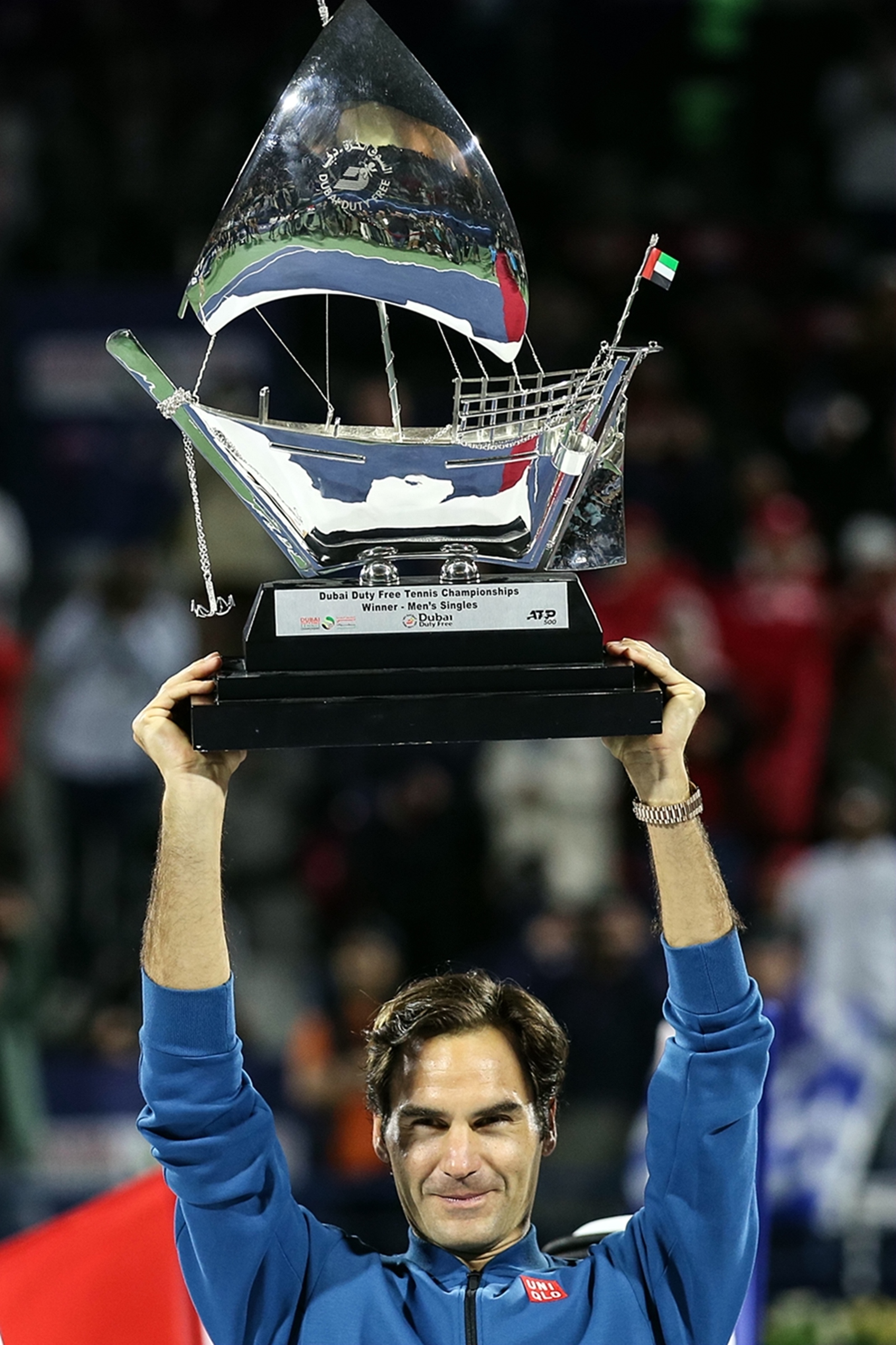 包含费德勒迎来十五赛季高光表现,美国队球迷沸腾!的词条 包含费德勒迎来十五赛季高光表现,美国队球迷沸腾!的词条