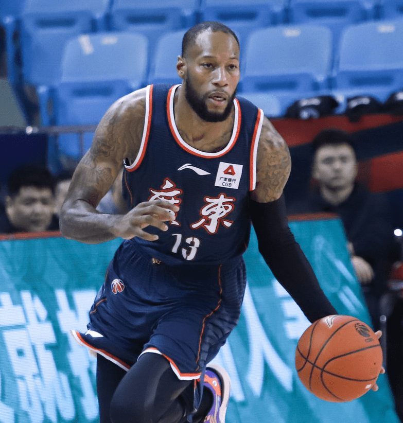 莱万多夫斯基遭遇五连败，塞尔维亚队教练面临压力！的简单介绍